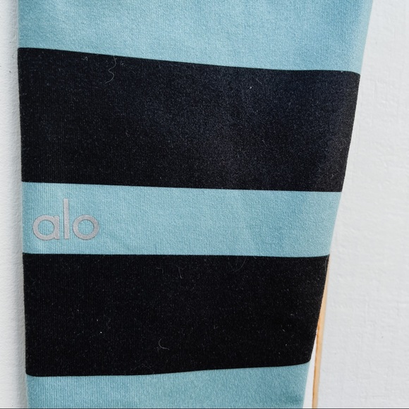 Alo Yoga Airbrush Legging in Gradient Evermint Women’s Small - Picture 11 of 14